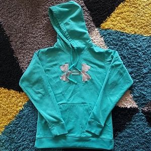 UNDER ARMOUR SWEATER